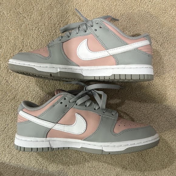 Nike Dunk Low Soft Grey Pink - Picture 3 of 4